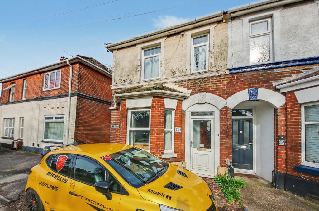 2-bed flat on 503 Bitterne Road East, Bitterne, SO18, £160,000