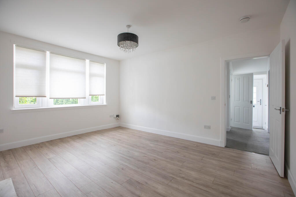Apartment in Paisley, Thornly Park - View 4