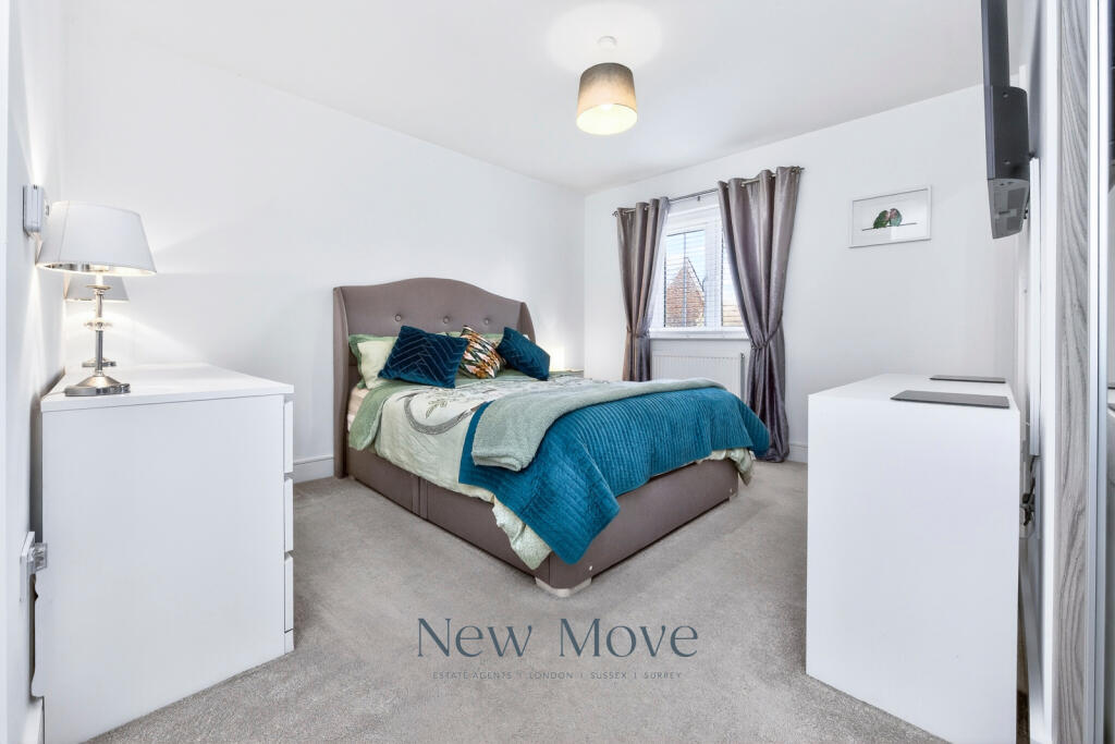 House in Maidstone, Yalding - More