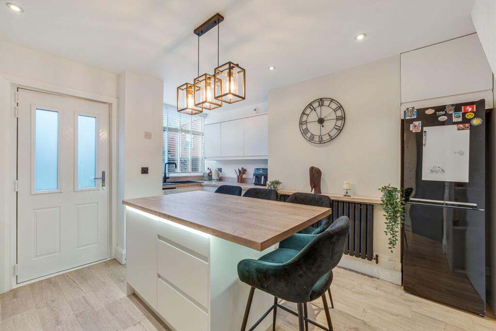 House in Bolton, Smithills - More