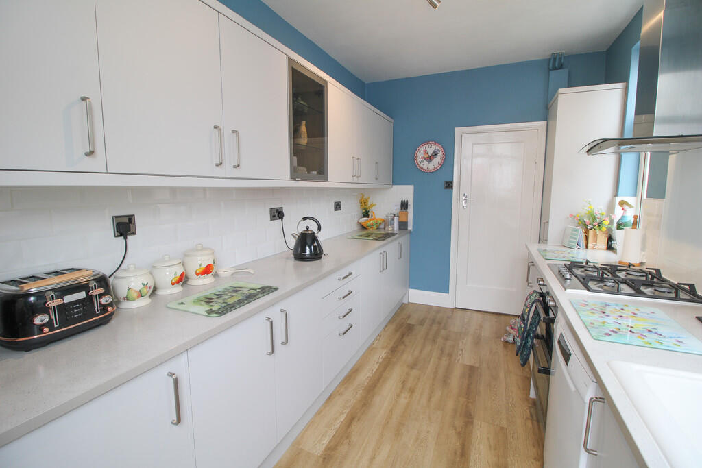 Southdown Road, Drayton photo 2
