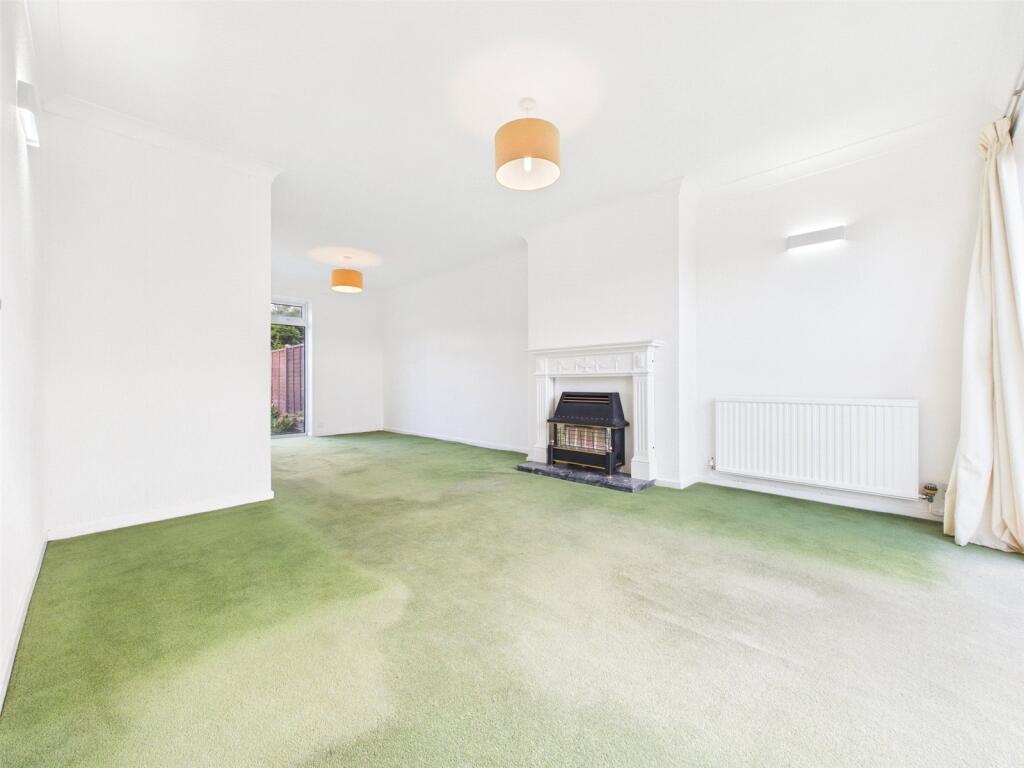 House in Cheltenham, Hatherley, Up Hatherley - More