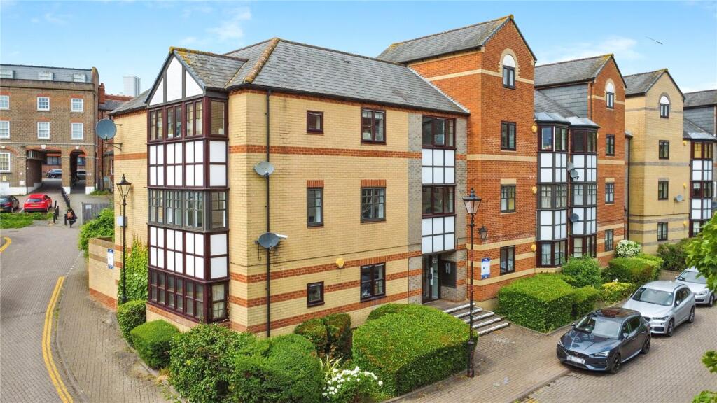 Main image of property: Maltings Place, Reading, Berkshire, RG1