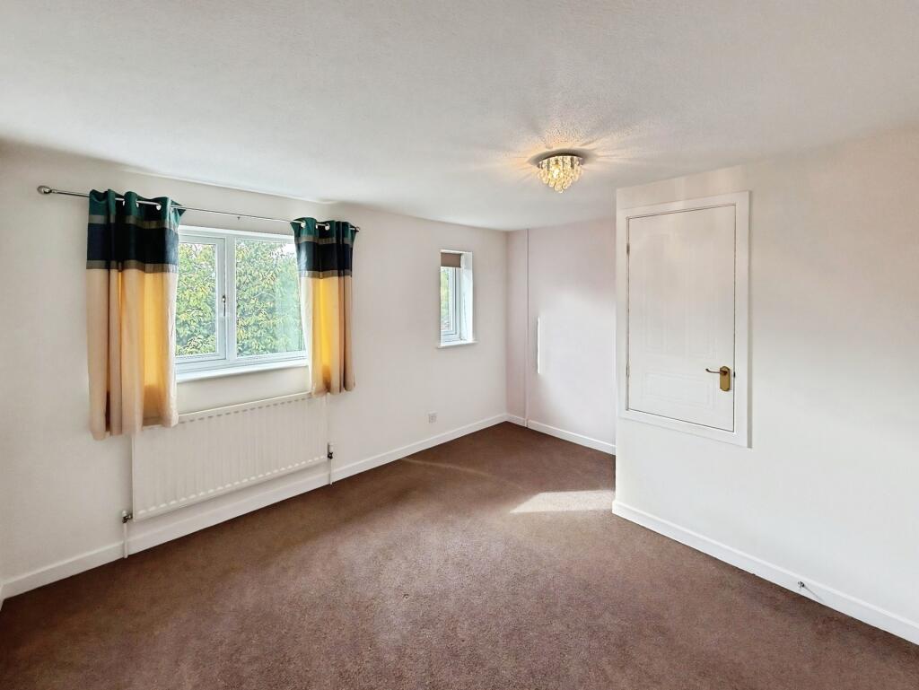 House in Worcester, Warndon - More