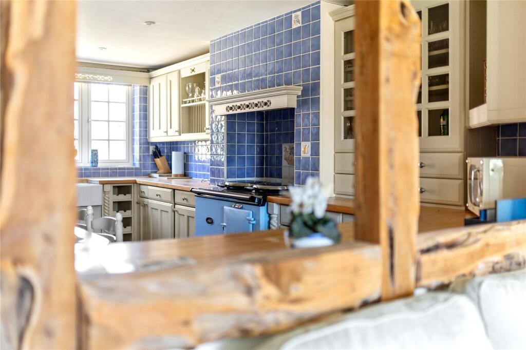 Trimmers Cottage, Heyshott, West Sussex, GU29 - View 6