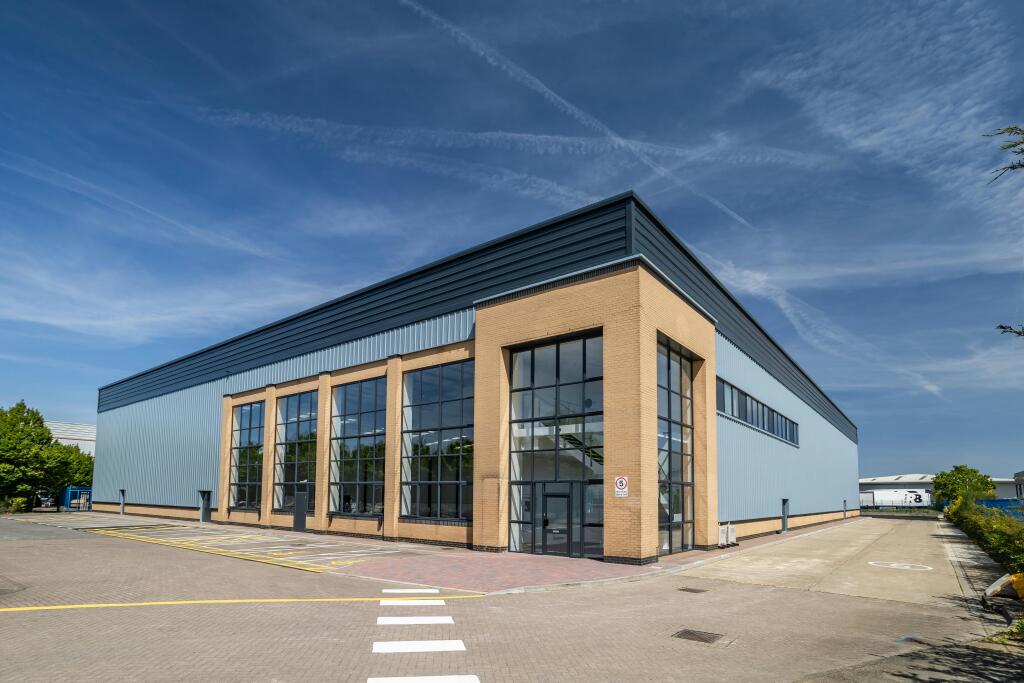 Unit E Dean Way - Great Western Ind Est-34.jpg
