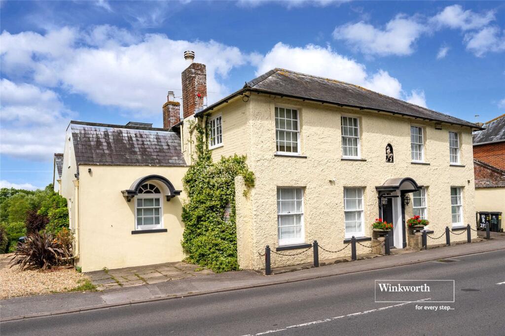 Salisbury Road, Winkton, Christchurch, Dorset, BH23 photo 3