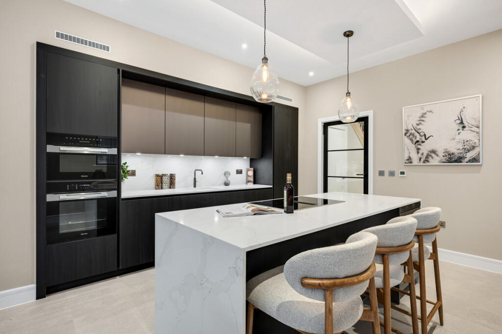 Main image of property: House 2 Abbotswood Place, Streatham, SW16