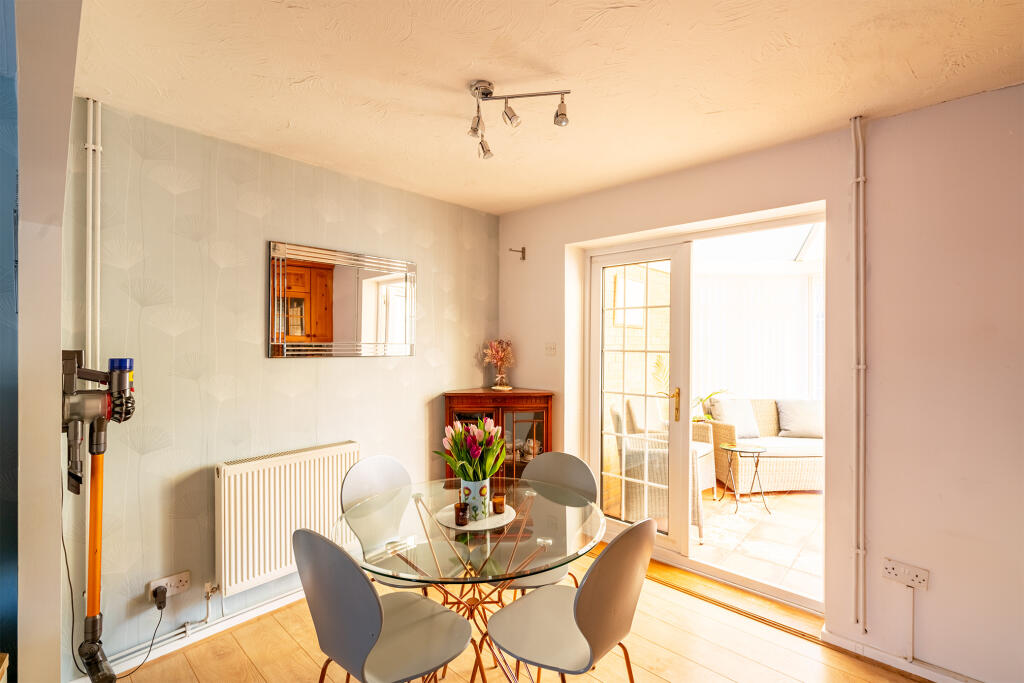 Hawkins Crescent, Bradley Stoke, Bristol photo 4