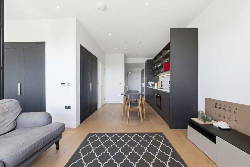 Main image of property: Kent Building, 47 Hope Street, London, E14