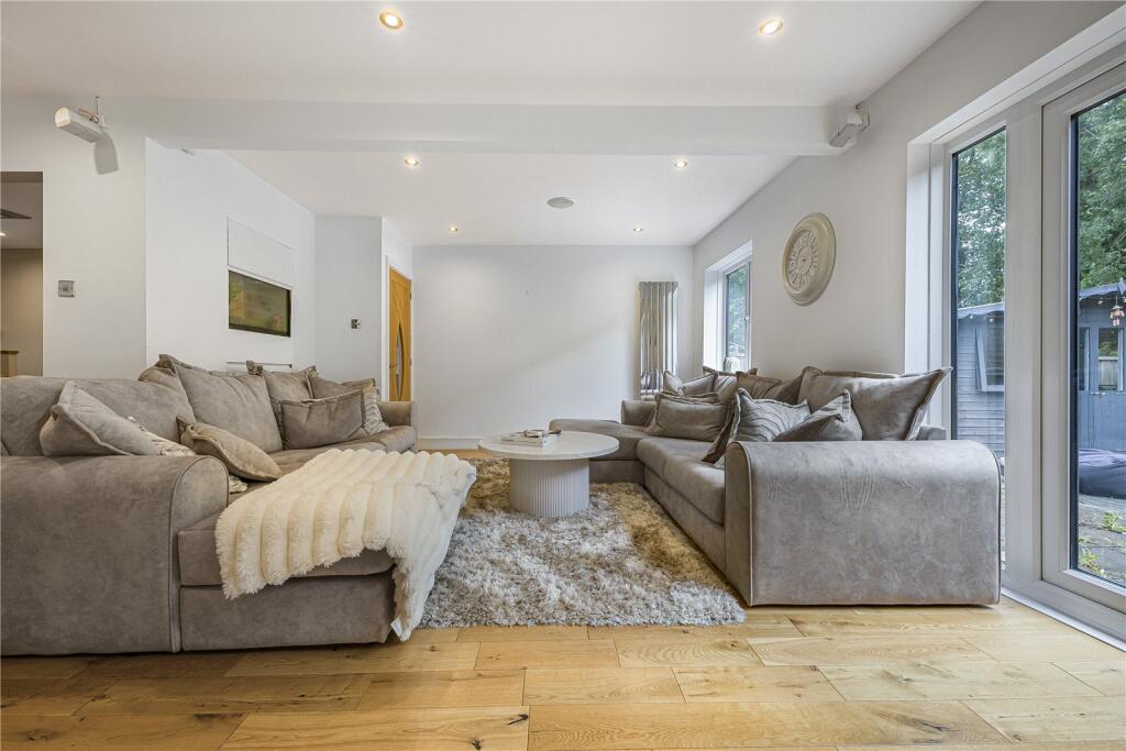 House in Gillingham, Medway - More