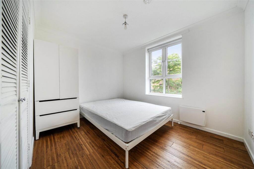 Apartment in London, Surrey Quays, Rotherhithe - View 4