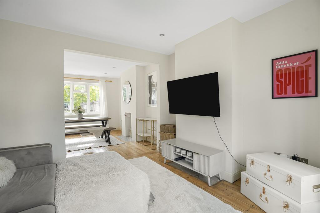 House in Marlow, Buckinghamshire - View 3