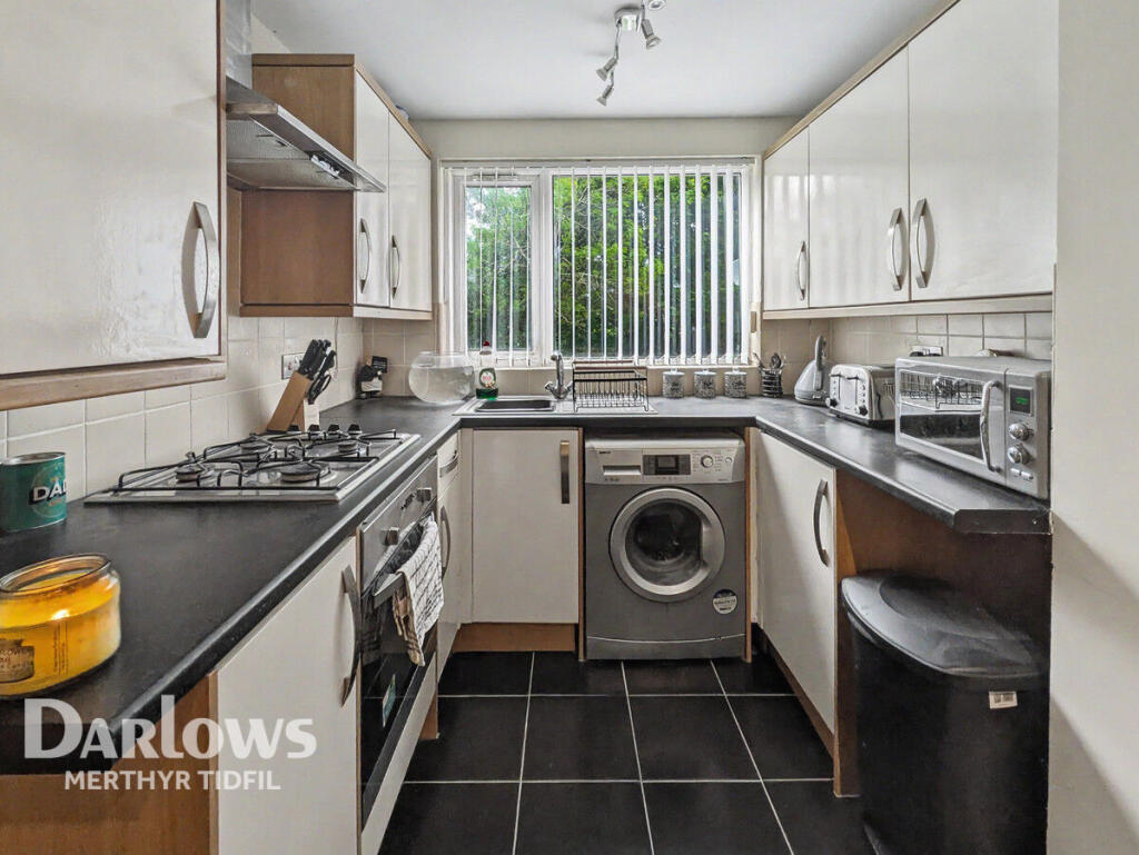 Abermorlais Terrace, Merthyr Tydfil photo 3