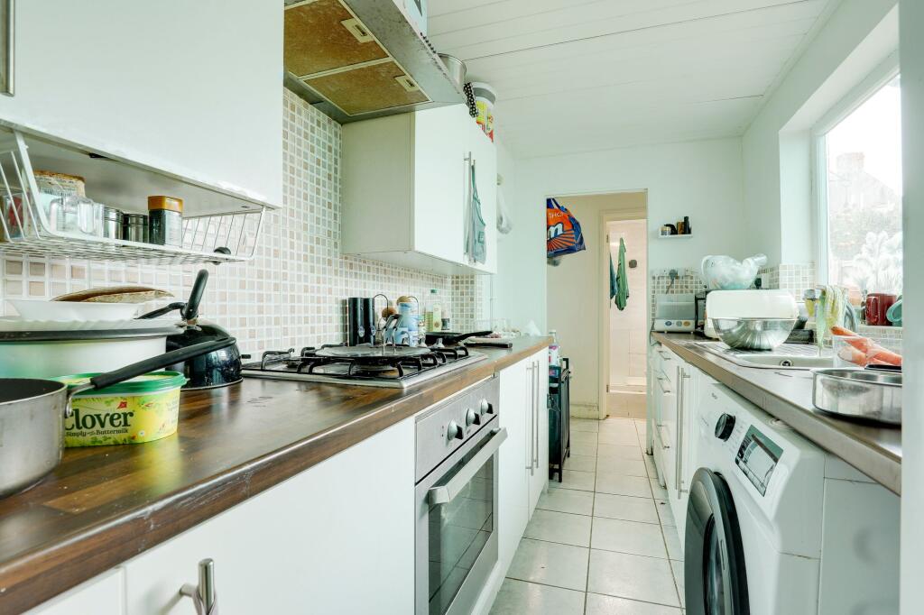 Rydal Grove, Nottingham, NG6 - View 3