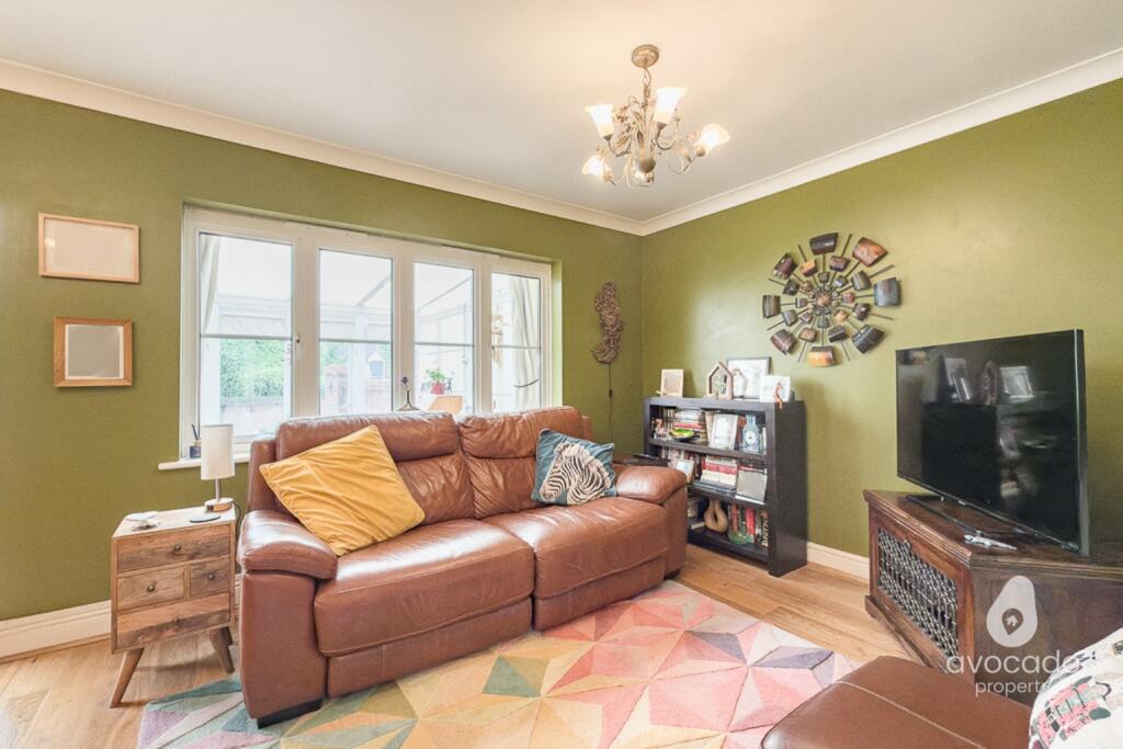 Lyon Oaks, Warfield, Bracknell, Berkshire, RG42 2PX - View 5