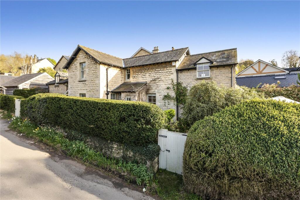 Main image of property: Stockwell Lane, Cleeve Hill, Cheltenham, Gloucestershire, GL52