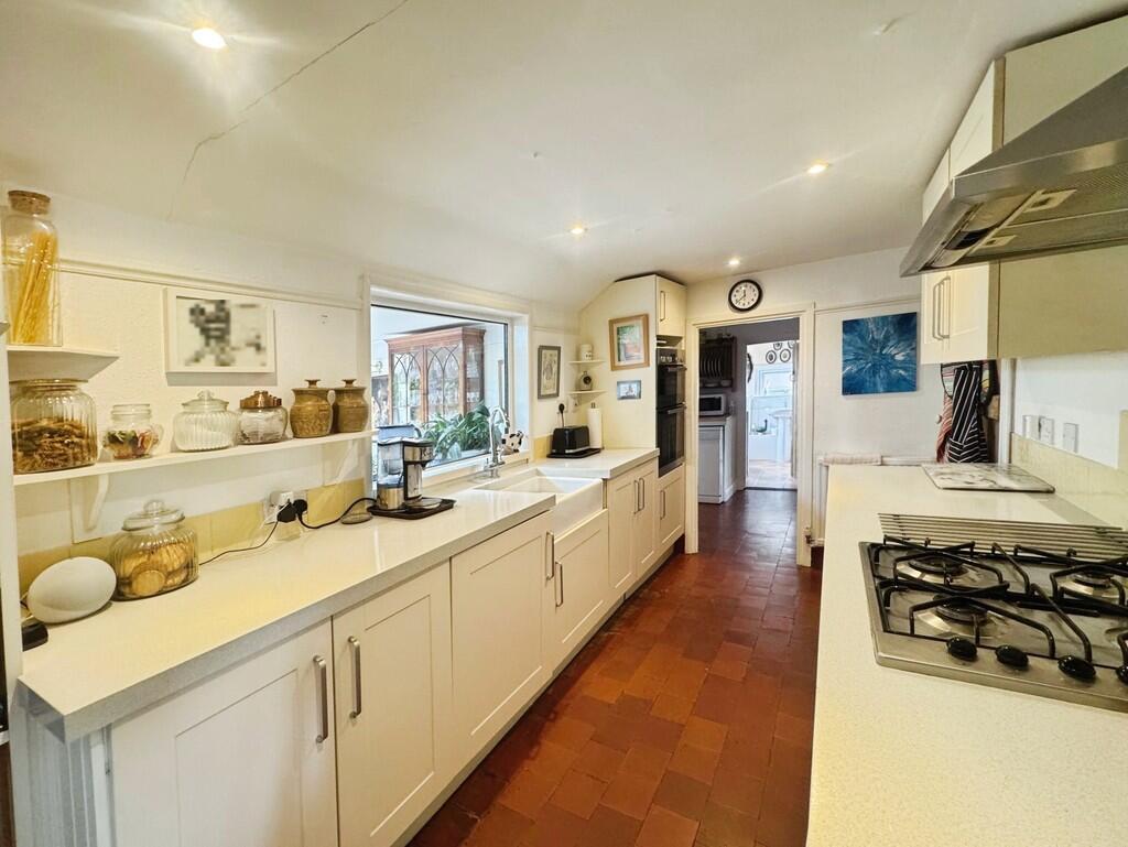 House in Basingstoke and Deane, Tadley - View 4