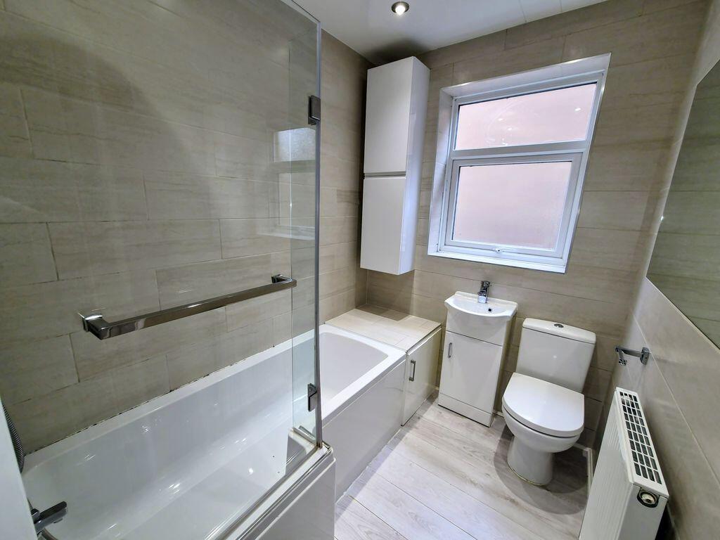 Apartment in Leeds - More