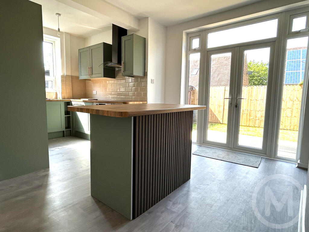 Newton Avenue, Poulton-Le-Fylde photo 3