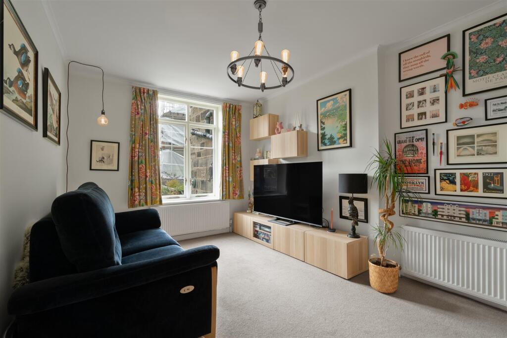 House in Leeds, Beckett Park, Headingley - View 3