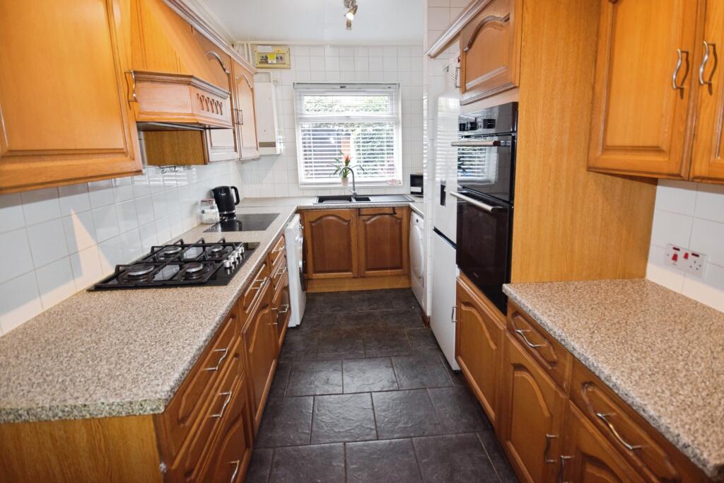 Robin Hood Road, Skegness, PE25 photo 4