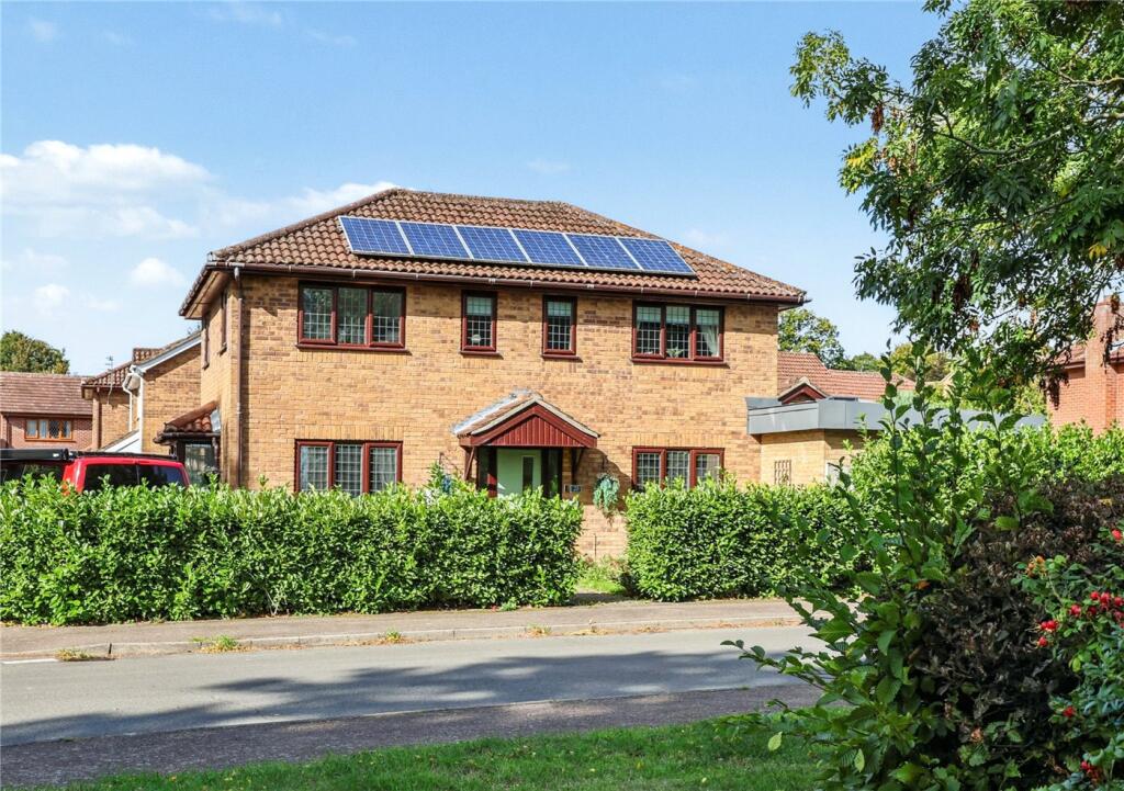 4-bed detached on Priors Drive, Old Catton, Norwich, Norfolk, NR6, £400,000