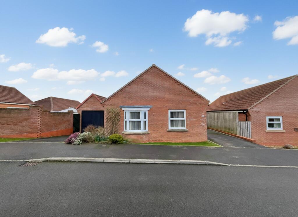 Main image of property: South Lea Road, Cayton, YO11