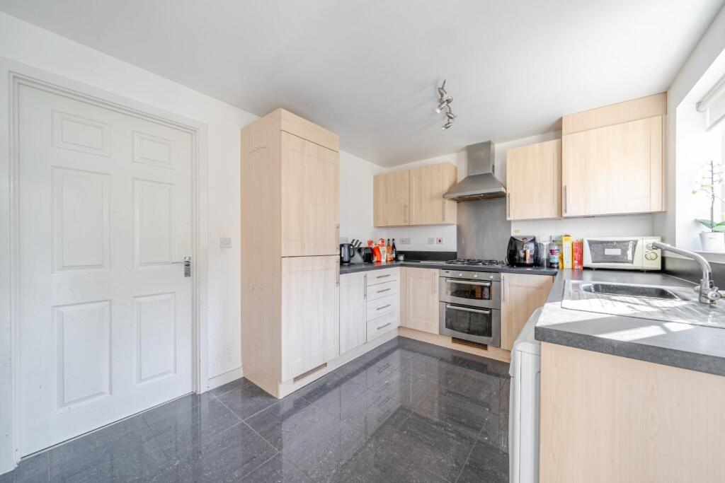 Cantium Place, Snodland - More