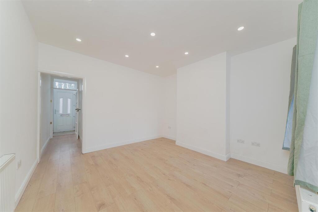 House in Birmingham, Bournbrook - More