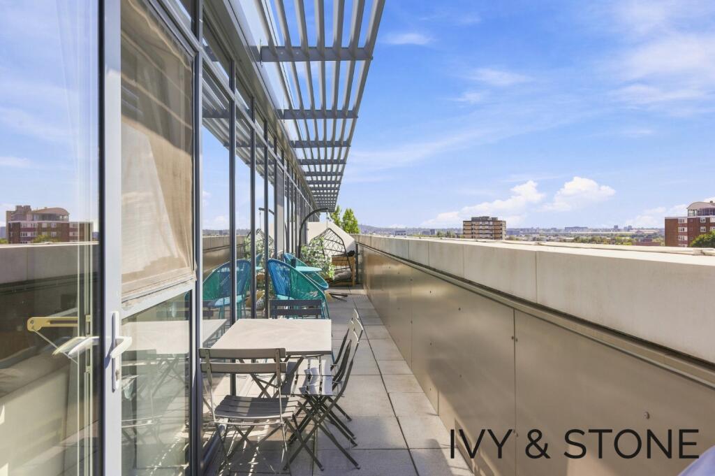 Apartment in London - View 5