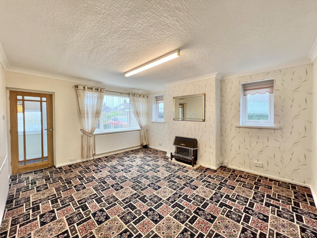 Byron Avenue,  Thornton, FY5 photo 4