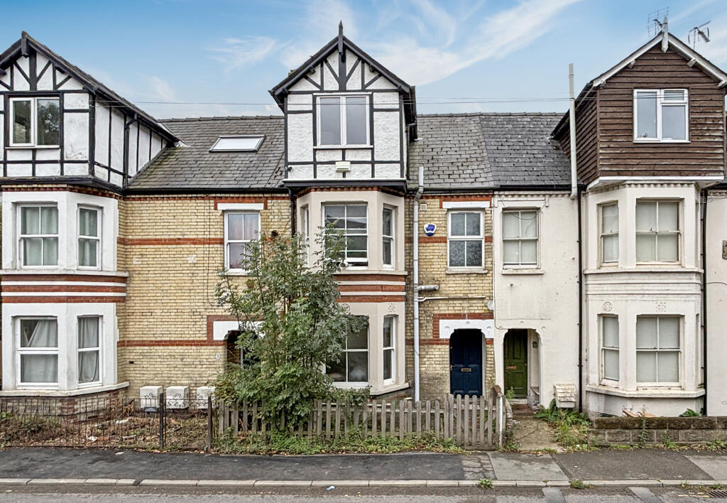 3-bed terraced on Victoria Road, Cambridge, £780,000