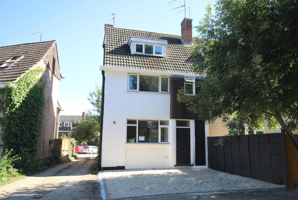 Main image of property: Upton Close, Henley-on-Thames, Oxfordshire, RG9