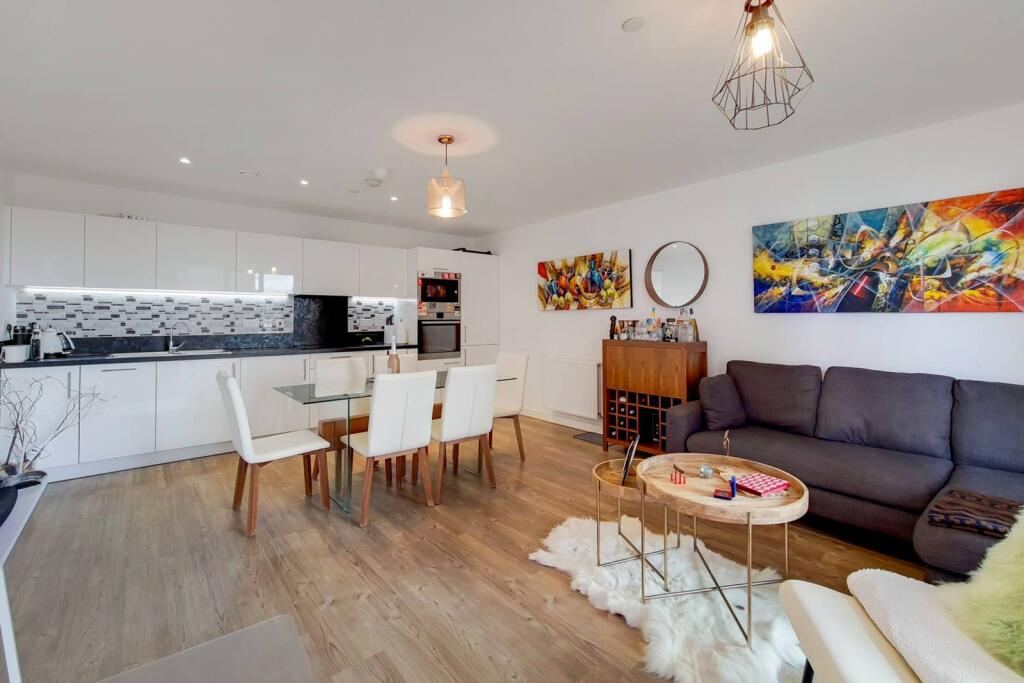 Main image of property: Kingfisher Heights, Silvertown, London, E16