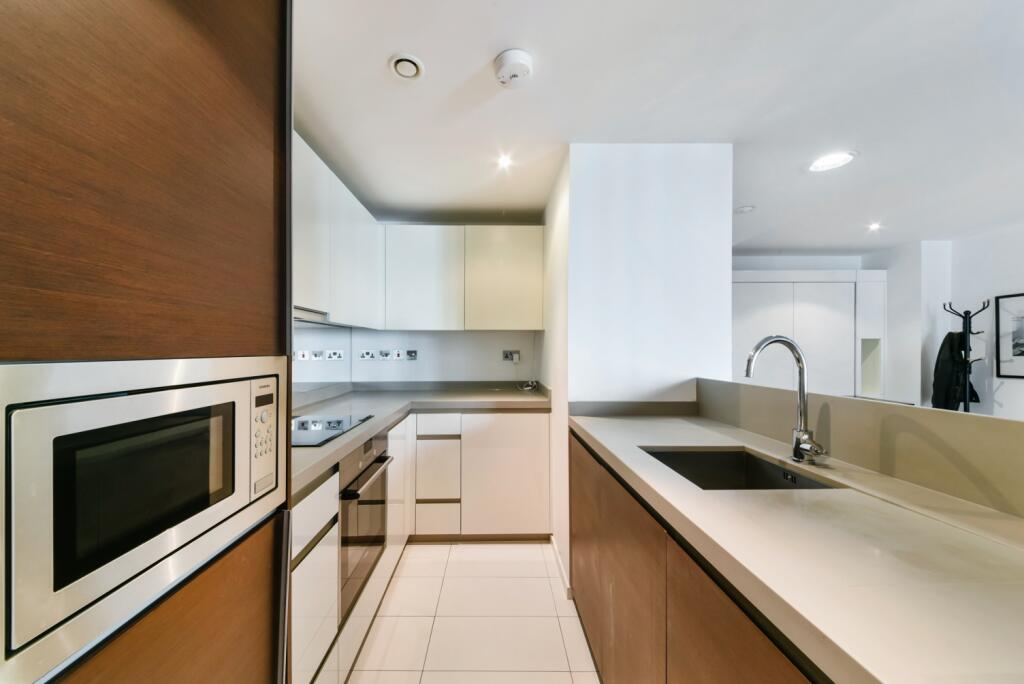 Apartment in London - View 2
