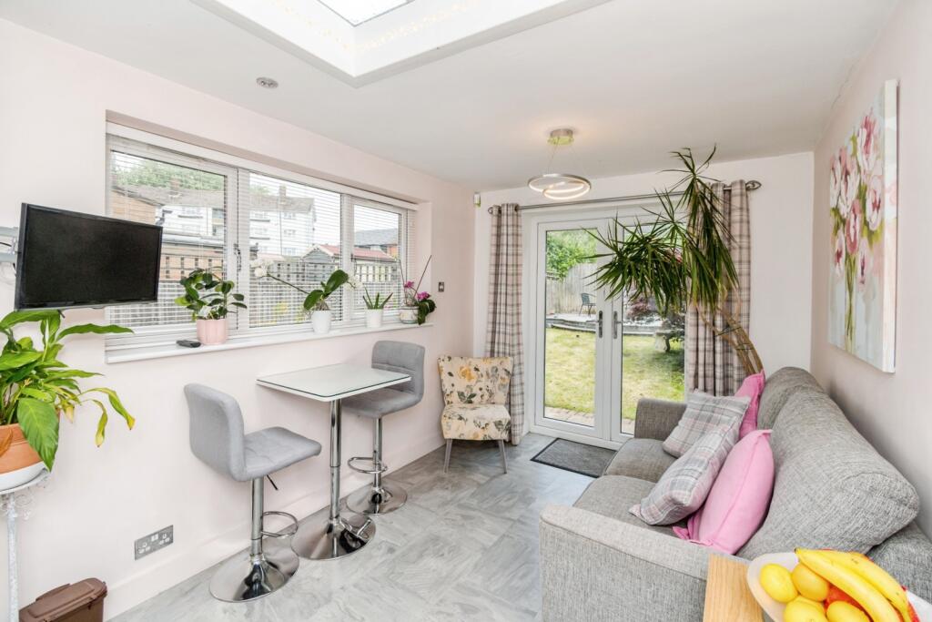 House in Southampton - View 5