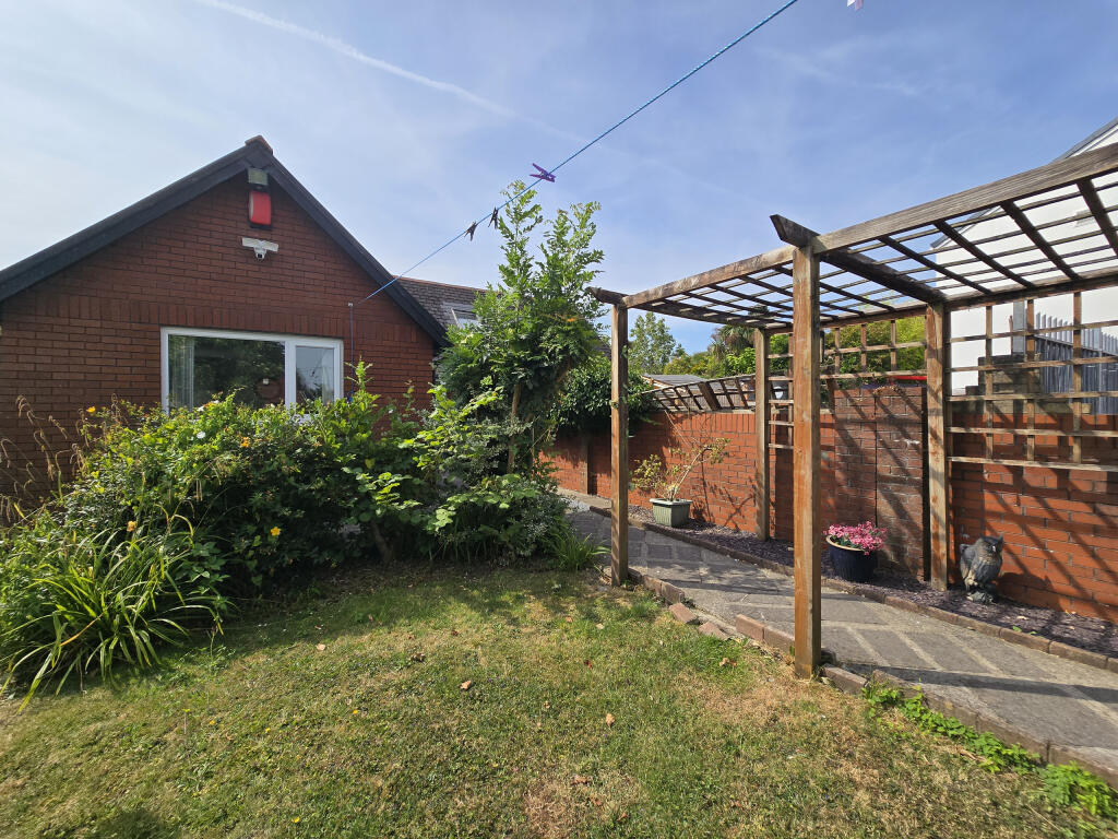 Main image of property: Station Road West, Wenvoe, Cardiff, Cardiff