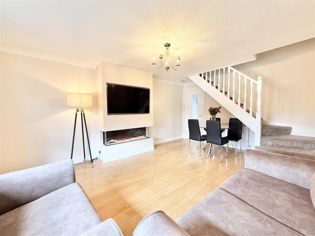 House in Hamilton, South Lanarkshire - View 3