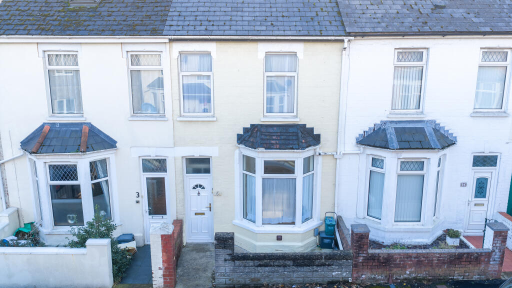 2-bed terraced on Lewis Street, Y Barri, Vale Of Glamorgan, £215,000