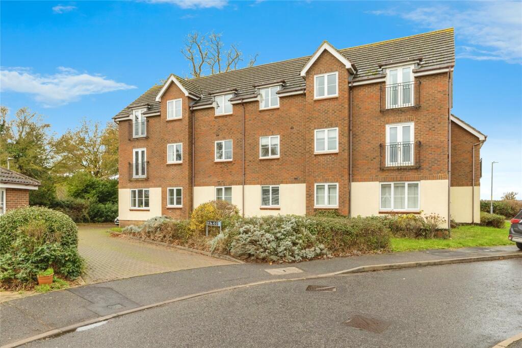 2-bed flat on Abbey Road, WYMONDHAM, Norfolk, NR18, £160,000