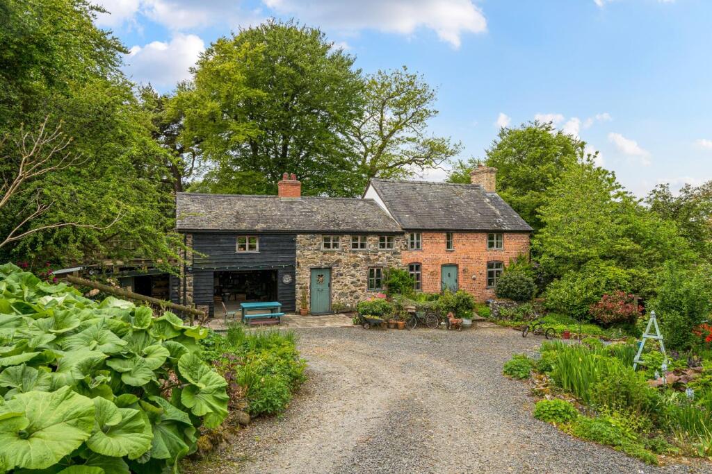 Main image of property: Drum, Llanerfyl, Welshpool