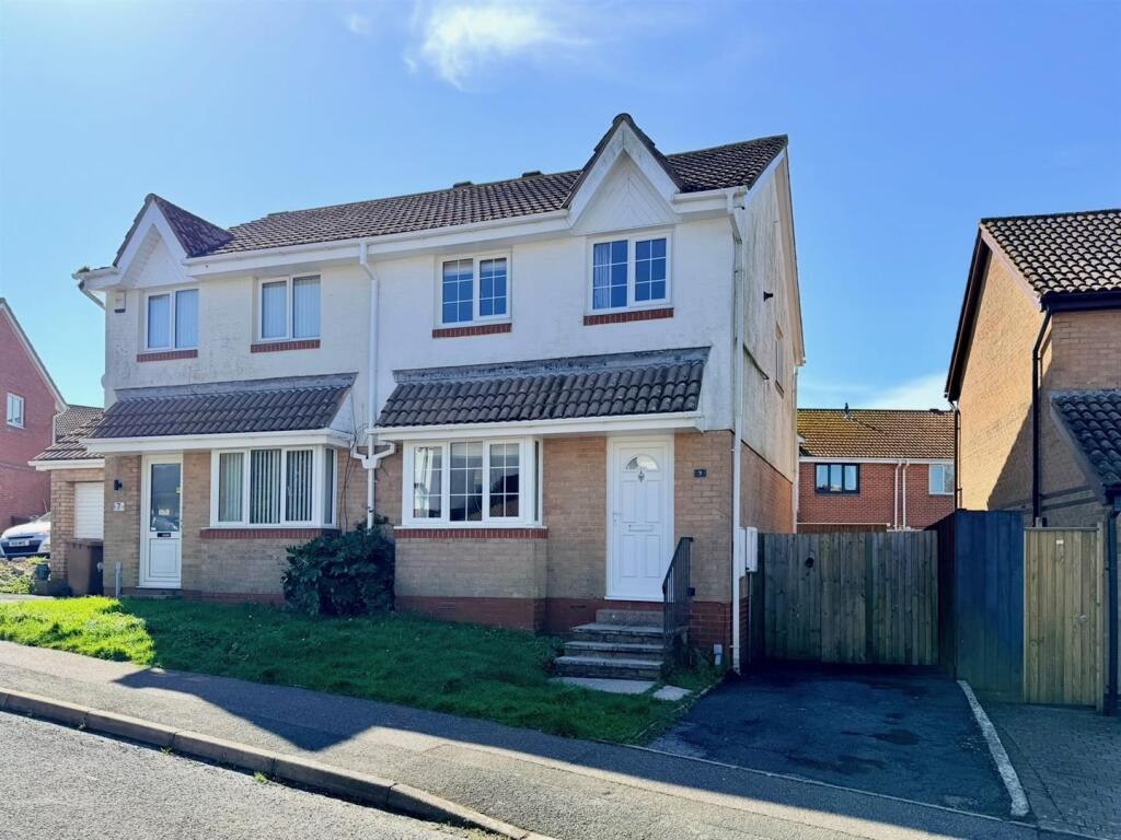 Main image of property: Staddiscombe, Plymouth