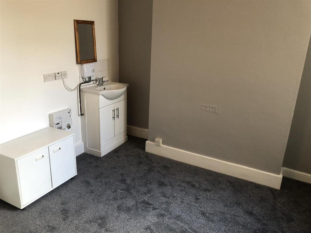 Main image of property: 37 New Station Road Fishponds Bristol