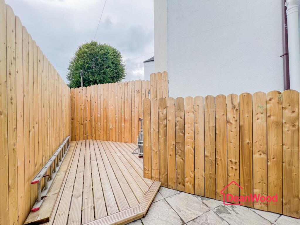 1 Roslyn Terrace, Douglas, Isle Of Man photo 4