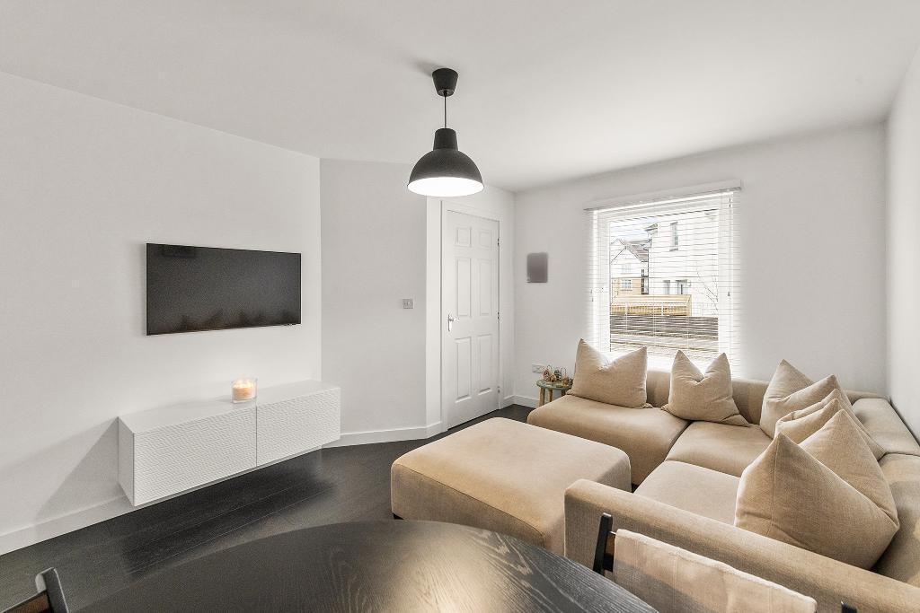 House in Larbert, Kinnaird Village - View 4