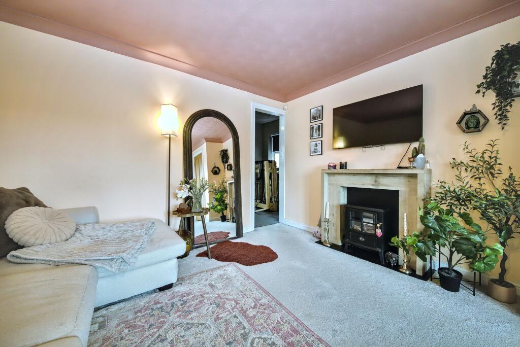 House in Wigan, Marus Bridge - More