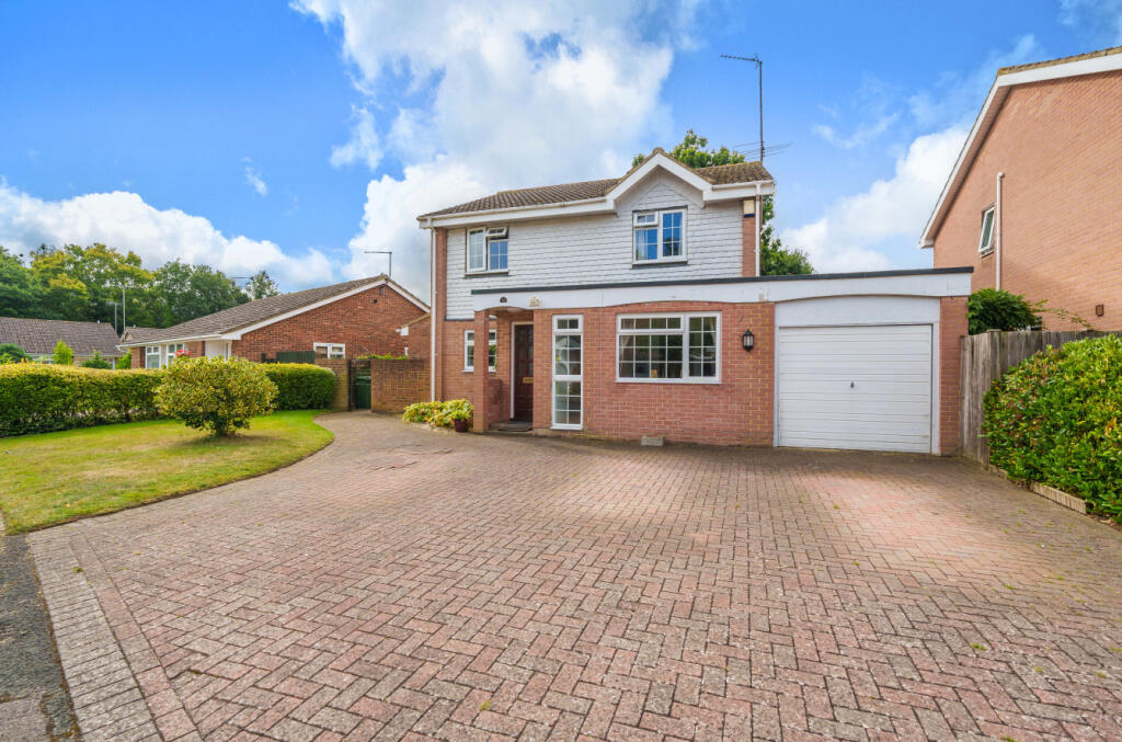 Main image of property: Claydon Road, Horsell, Woking, Surrey, GU21