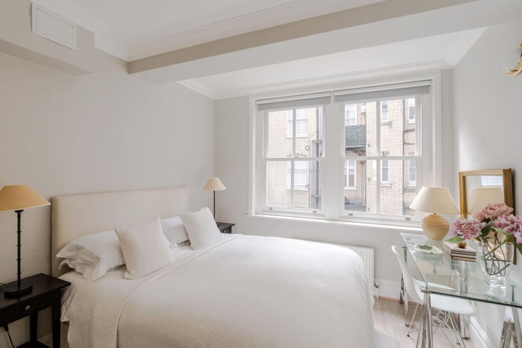 Apartment in London - More