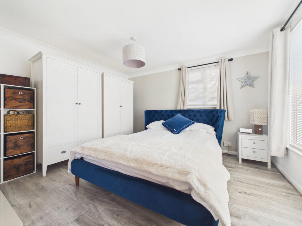 Roberts Road, Lancing, BN15 8AR photo 5